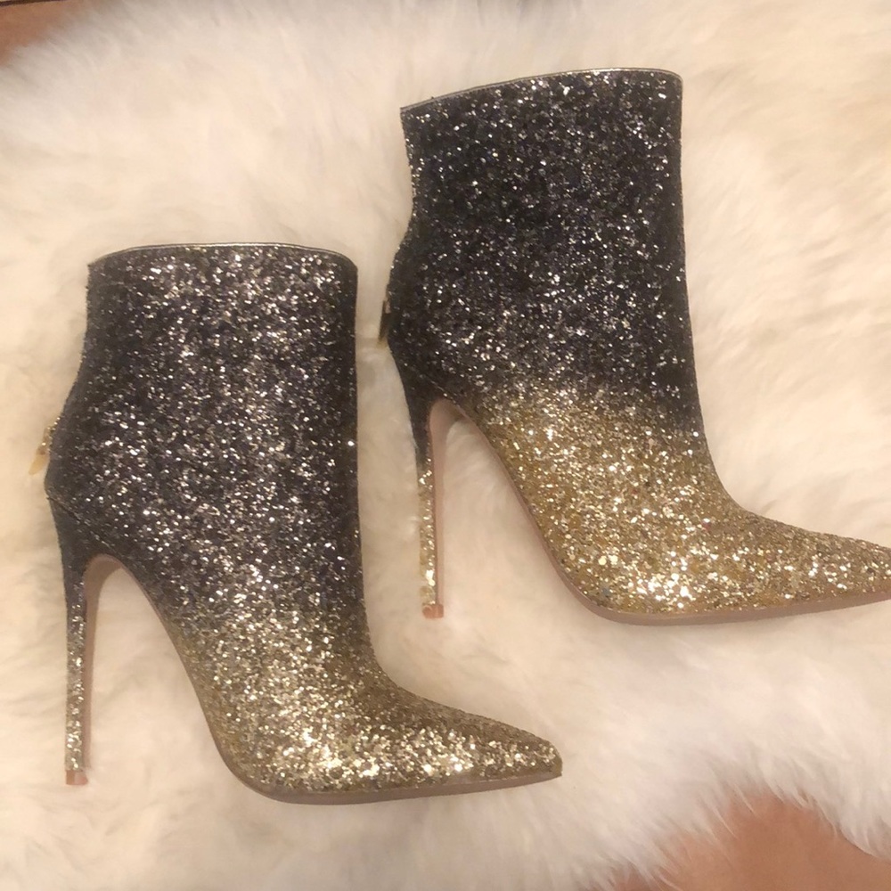 Glitter High Heel Ankle Bootie♥️